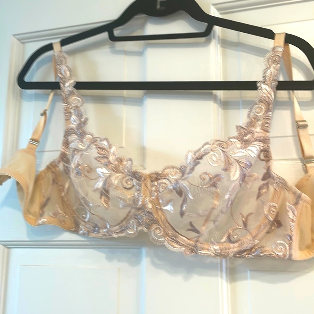 Soma sensuous lace in ecru. 36C